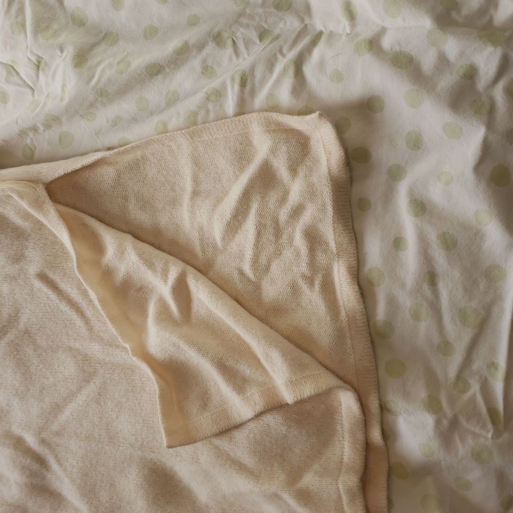 BCBGMaxAzria Cream V-Neck Sweater Dress XS/S - Picture 6 of 6